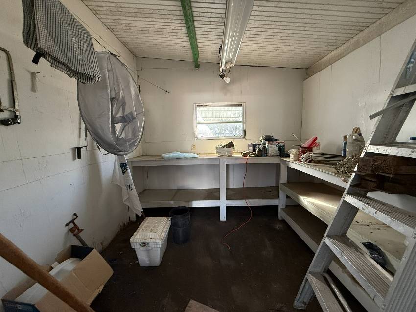 562 Bayshore Dr a Ellenton, FL Mobile or Manufactured Home for Sale